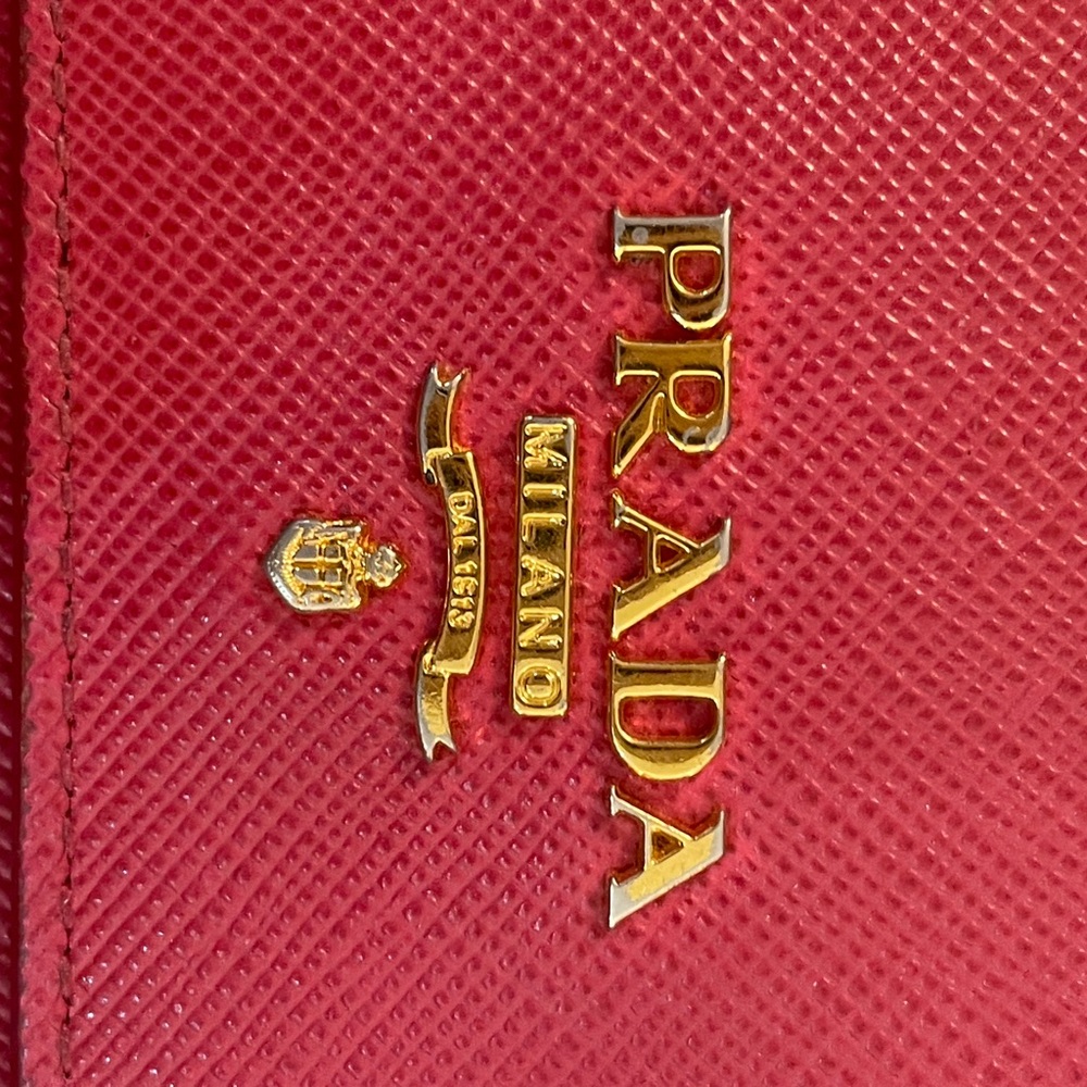 Prada pink  Leather Clutch or card holder - Picture 9 of 11